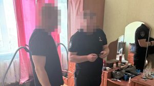 На Чернігівщині військовий посадовець ”возив” деревину на фронт, не полишаючи свого району