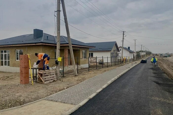 Відбудова поруч з лінією фронту. Голова Держагентстава відновлення пояснив, чому влада пішла на ризик