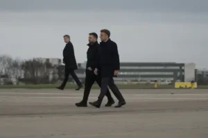 Зеленський прибув у Францію – Главком