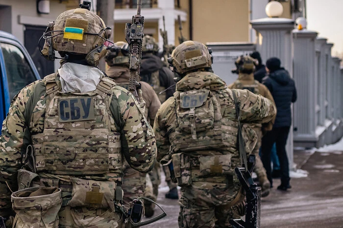 Зеленський доручив СБУ провести перевірки в регіонах і правоохоронній системі