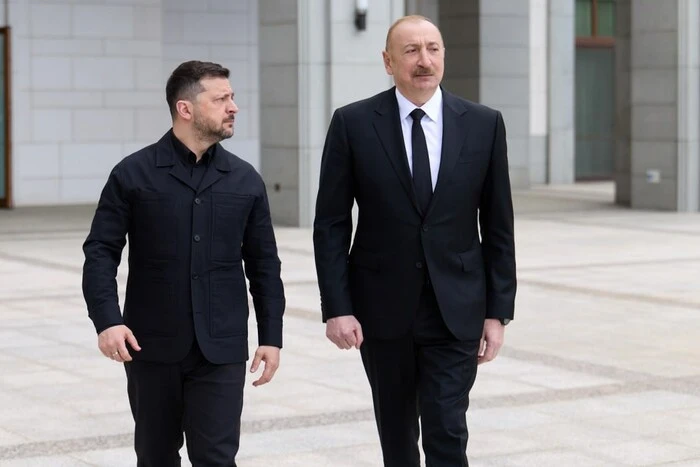 Зеленський розповів, про що домовився з Алієвим