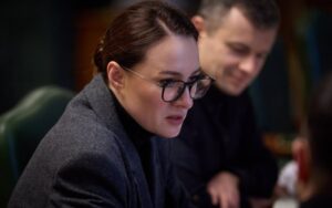 Понад половина зброї на фронті є українською