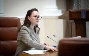 Уряд продовжив дію тарифу на електроенергію 432 грн за кВтгод новини LB.ua