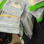 “Фунти і форинти”: ДБР прийшло з обшуками до голови ВЛК на Закарпатті, знайшли стоси готівки