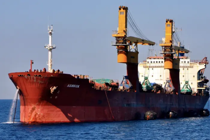 Ізраїль прийняв судно із краденим українським зерном. Сибіга звернувся з вимогою