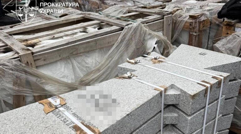 Заробіток на могильних хрестах для героїв: прокуратура викрила схему на Київщині