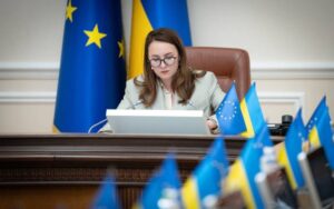 ВВП України у квітні зріс на 09 Свириденко