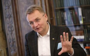 Львівська міськрада звернулася до Туска через конфлікт із підрядником