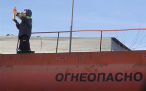 Країни Балтії закликають ЄС пришвидшити відмову від російської нафти новини LB.ua