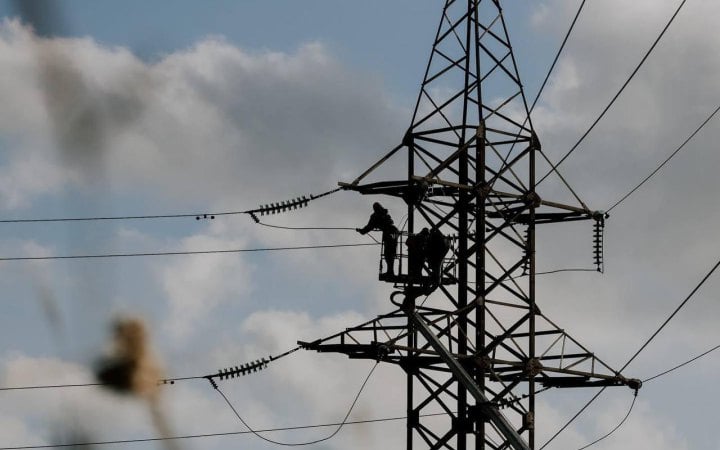 Найбільше знеструмлень через обстріли зафіксували на Донеччині