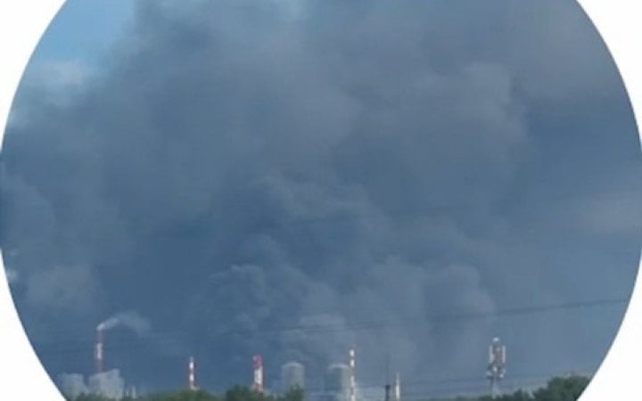 НПЗ Газпром нафтохім Салават зупинився після атаки дронів новини LB.ua