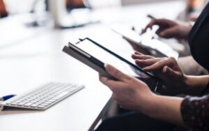 Рада ухвалила закон про ПДВ на покупки з іноземних маркетплейсів