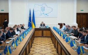 Sense Bank та Укргазбанк продають: Кабмін створив комісію