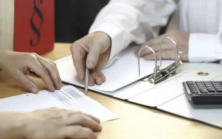 Президент підписав законопроєкти про ПДВ на всі посилки з маркетплейсів і оподаткування доходів з цифрових платформ